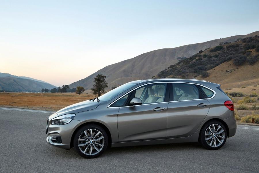 BMW 2-Series Active Tourer 2014 года  (фото 2 из 64)